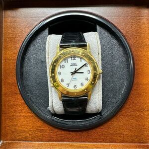 Vintage timex indiglo with rare case